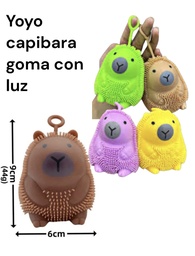 YOYO CAPIBARA GOMA CON LUZ 9 CM